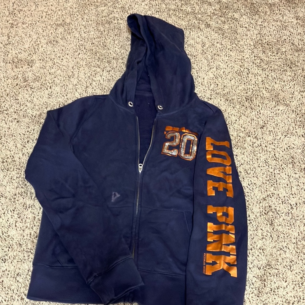 Bears sweatshirt